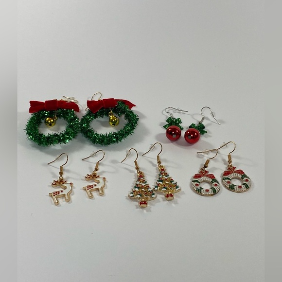 5 pair of Hook Pierced Christmas Earrings NWOT - Picture 4 of 4